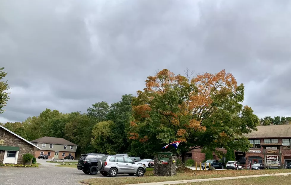The First Bursts of Fall Colors Have Arrived in Litchfield County